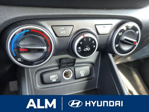 New 2026 Hyundai Venue SE image 23