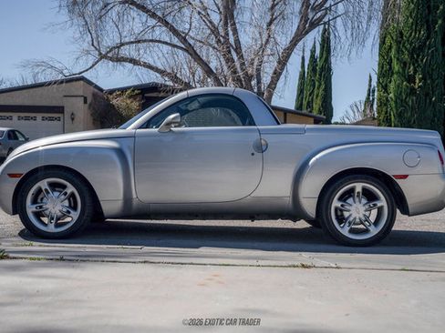 Used 2005 Chevrolet SSR image 15
