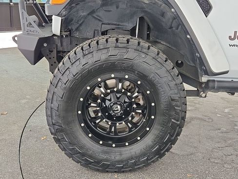 Used 2021 Jeep Wrangler Unlimited Rubicon image 24