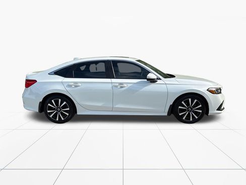 Used 2023 Honda Civic EX image 9