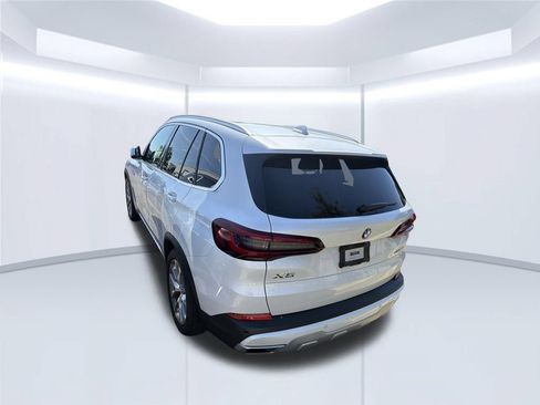 Used 2022 BMW X5 sDrive40i w/ Luxury Seating Package RWD image 4