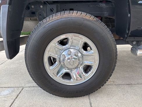 Used 2017 RAM 2500 Tradesman w/ Chrome Appearance Group image 29