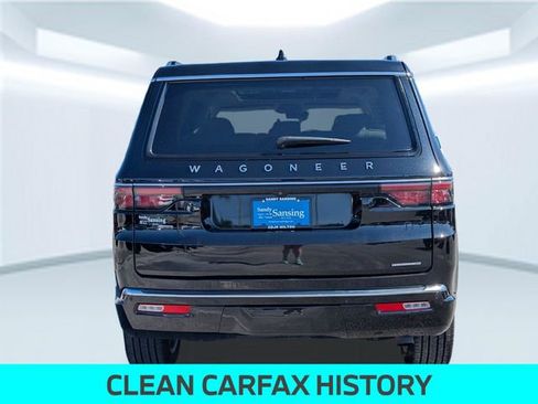 Used 2024 Jeep Wagoneer Series III w/ Premium Group I AWD/4WD image 4