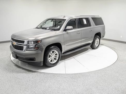 Used 2018 Chevrolet Suburban LS w/ Skid Plate Package AWD/4WD image 33