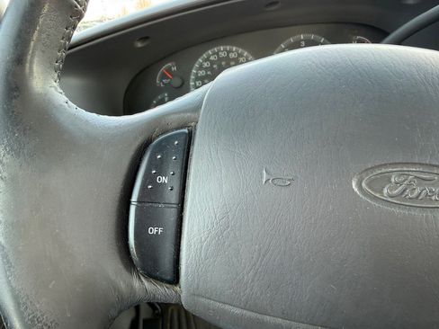 Used 2002 Ford F150 XLT image 26