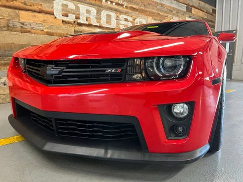 Used 2013 Chevrolet Camaro ZL1 RWD image 9