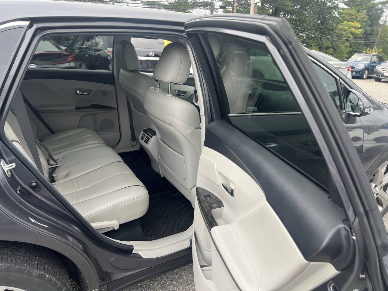 Used 2013 Toyota Venza XLE w/ XLE Premium Pkg AWD/4WD image 14