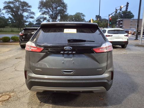 Used 2024 Ford Edge SEL AWD/4WD image 4