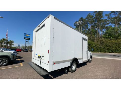 New 2024 Chevrolet Express 3500 Work Van w/ Power Convenience Package image 2