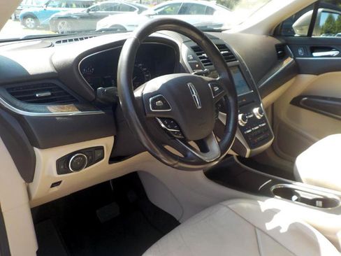 Used 2017 Lincoln MKC Reserve image 13
