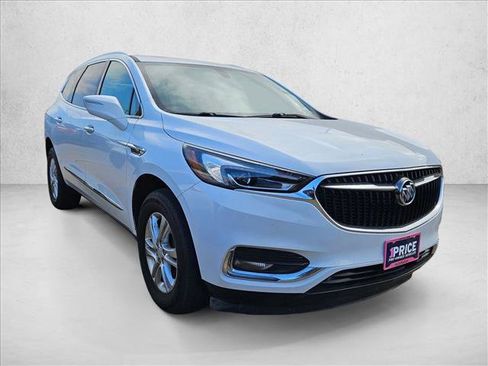 Used 2019 Buick Enclave Essence image 3