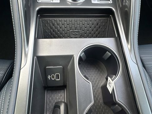 New 2025 Lincoln Nautilus Reserve image 30