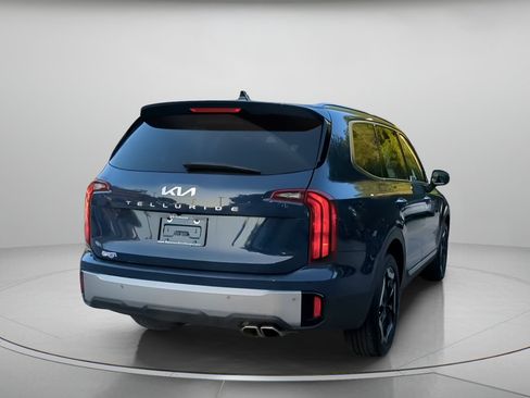 Used 2024 Kia Telluride S w/ S Sunroof Package FWD image 26