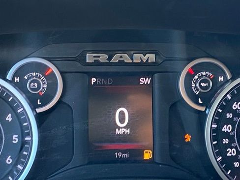 New 2026 RAM 2500 Tradesman w/ Bed Convenience Group image 19