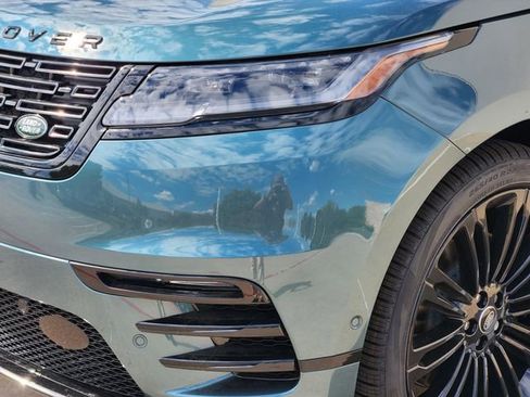 New 2026 Land Rover Range Rover Velar Dynamic SE image 5