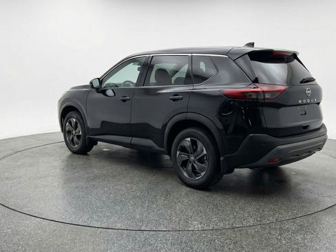Used 2025 Nissan Rogue SV image 6