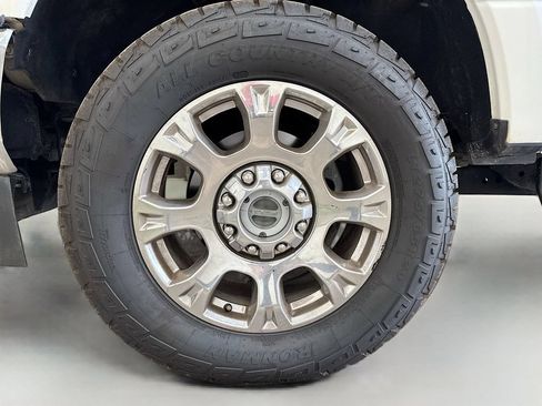 Used 2021 Ford F250 Lariat w/ Lariat Ultimate Package AWD/4WD image 29