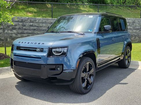 New 2026 Land Rover Defender 110 X-Dynamic SE AWD/4WD image 1
