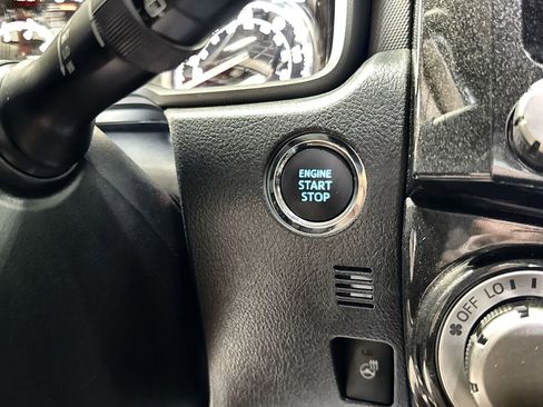 Used 2024 Toyota 4Runner TRD Off-Road Premium w/ Moonroof Package AWD/4WD image 24