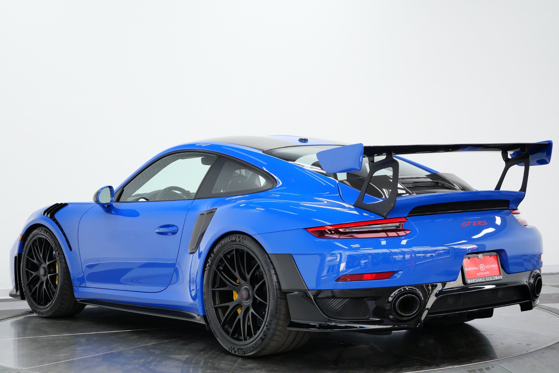 Used 2019 Porsche 911 GT2 RS RWD image 7