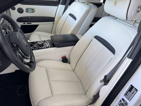 Used 2022 Rolls-Royce Ghost w/ Ghost Package AWD/4WD image 20