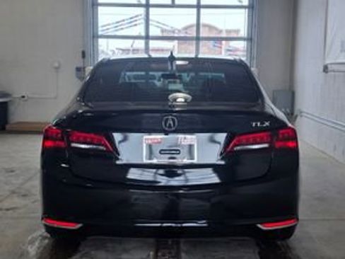 Used 2017 Acura TLX w/ Technology Package image 4