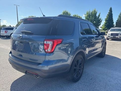 Used 2019 Ford Explorer XLT w/ Equipment Group 202A FWD image 5