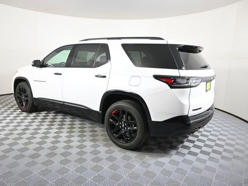 Used 2021 Chevrolet Traverse Premier w/ Redline Edition image 4