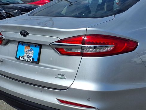 Used 2019 Ford Fusion SE image 22