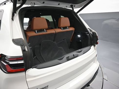 Used 2023 BMW X7 M60i w/ Executive Package AWD/4WD image 19