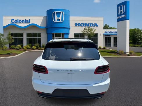 Used 2017 Porsche Macan AWD/4WD image 5