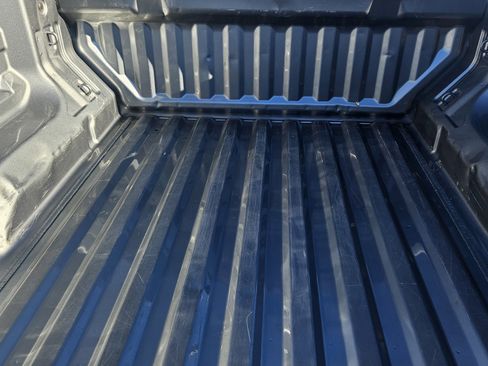 Used 2023 Chevrolet Colorado W/T image 9