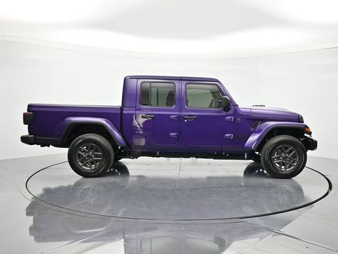 New 2026 Jeep Gladiator Sport AWD/4WD image 4