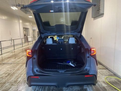 Certified 2024 Subaru Solterra Limited image 7