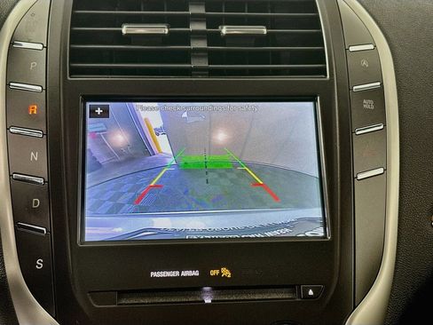 Used 2019 Lincoln MKC Reserve FWD image 14