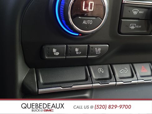 Used 2019 Chevrolet Silverado 1500 LTZ w/ LTZ Convenience Package AWD/4WD image 18