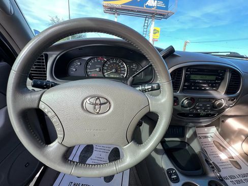 Used 2006 Toyota Sequoia Limited image 32