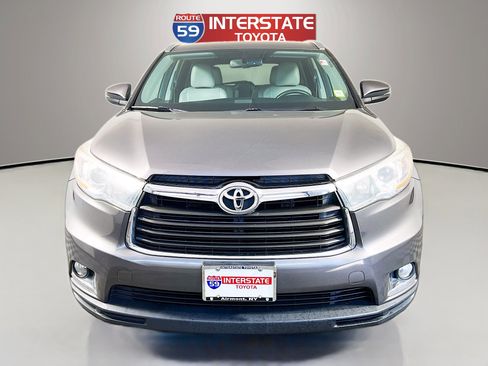 Used 2016 Toyota Highlander Limited image 2