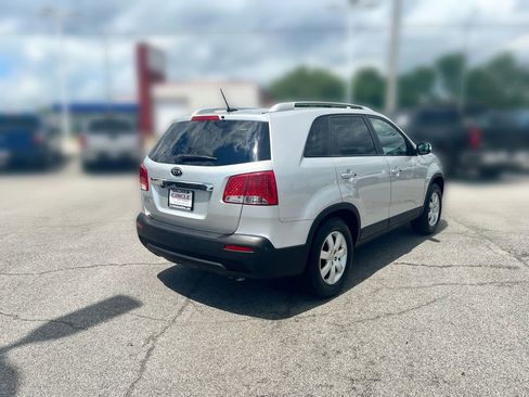 Used 2012 Kia Sorento LX w/ Convenience Pkg FWD image 8