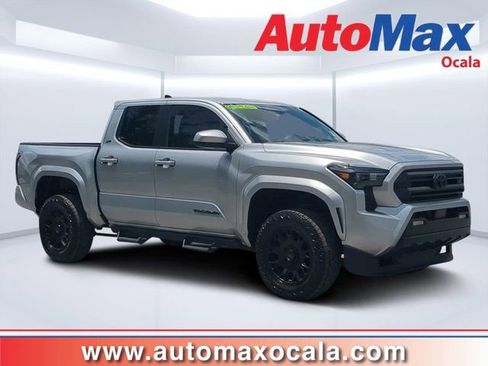 Used 2025 Toyota Tacoma SR5 AWD/4WD image 1
