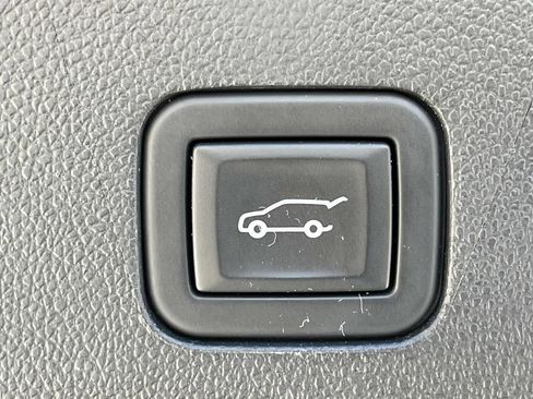 Used 2023 Cadillac Escalade V w/ LPO, ONYX Package AWD/4WD image 23