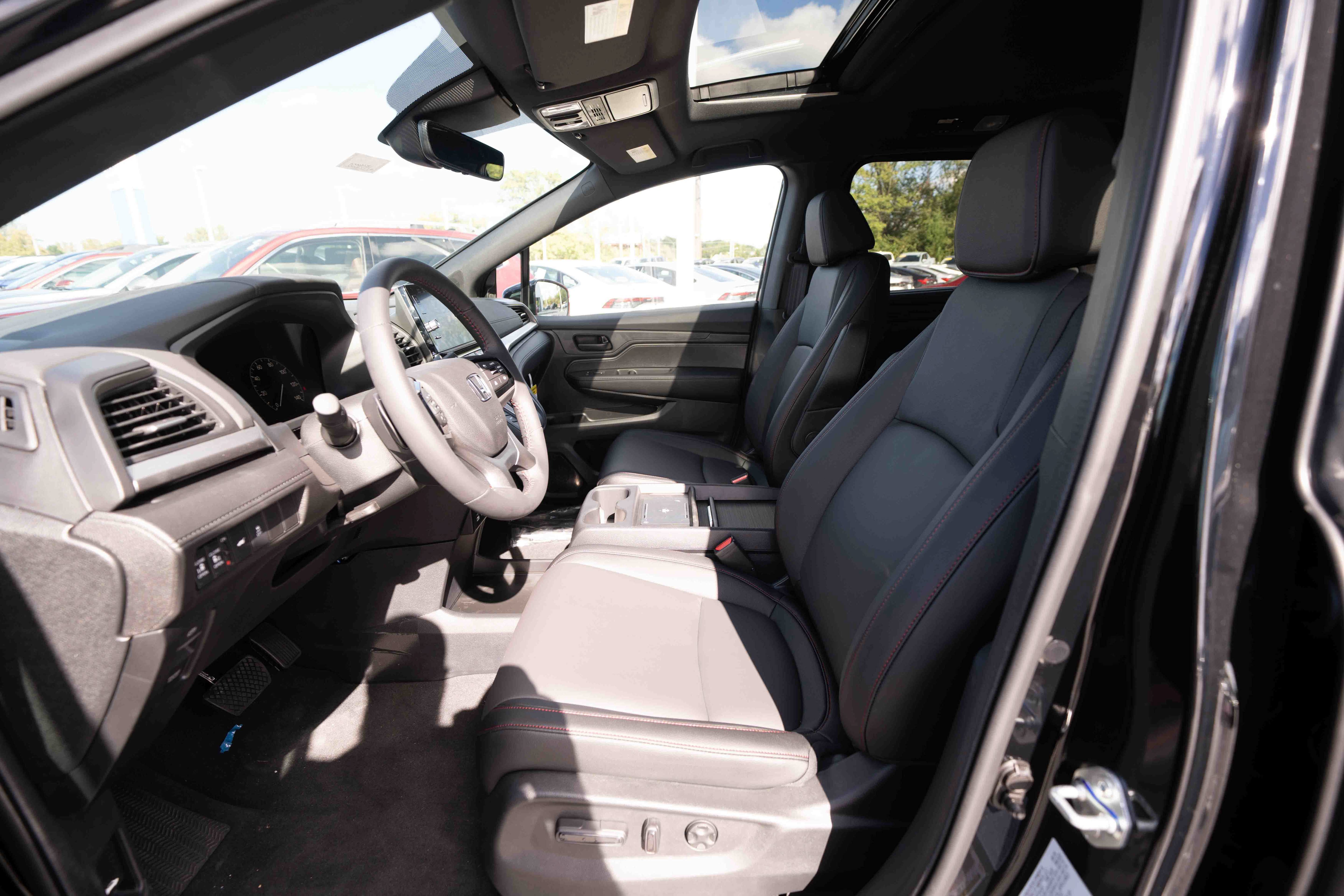 New 2026 Honda Odyssey Sport-L image 9
