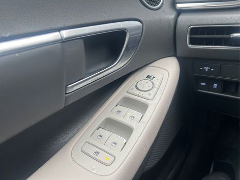 Used 2023 Hyundai Sonata SEL w/ Preferred Accessory Package image 19