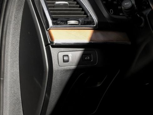 Used 2017 Volvo XC90 T6 Inscription image 32