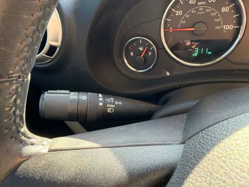 Used 2016 Jeep Wrangler Unlimited Sahara AWD/4WD image 14
