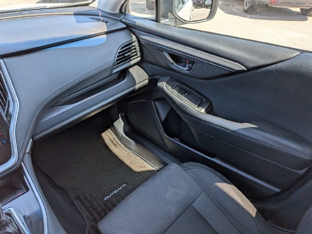 Used 2020 Subaru Outback Premium AWD/4WD image 18
