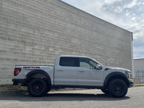 Used 2026 Ford F150 Raptor AWD/4WD image 7