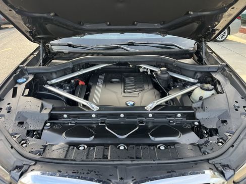 Used 2019 BMW X5 xDrive40i w/ Premium Package 2 image 38