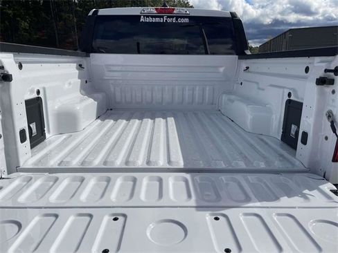 New 2025 Ford Maverick XL image 5