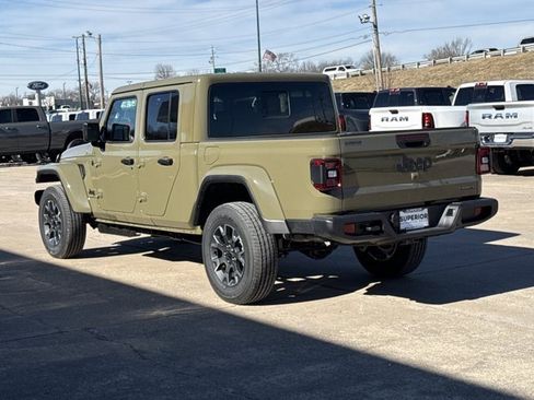 New 2026 Jeep Gladiator Sport image 10